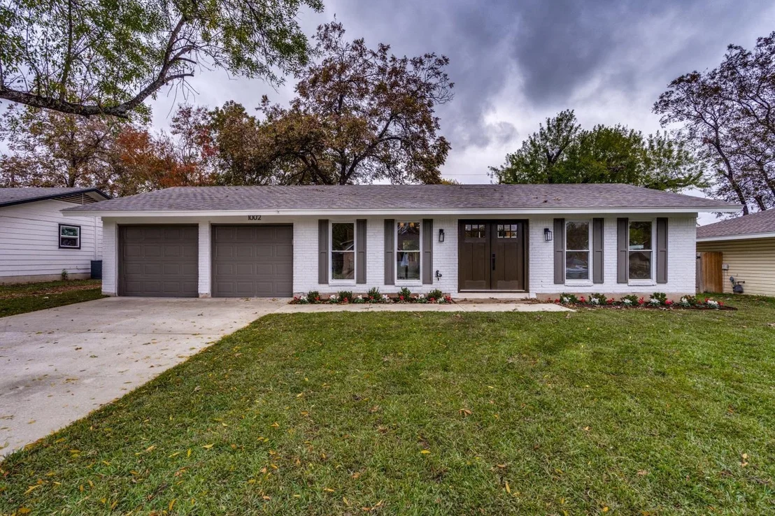 Photo of 1002 Alden DR