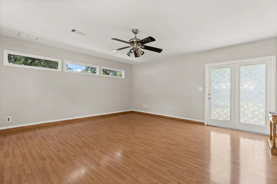 Photo of 604 Post Oak CIR