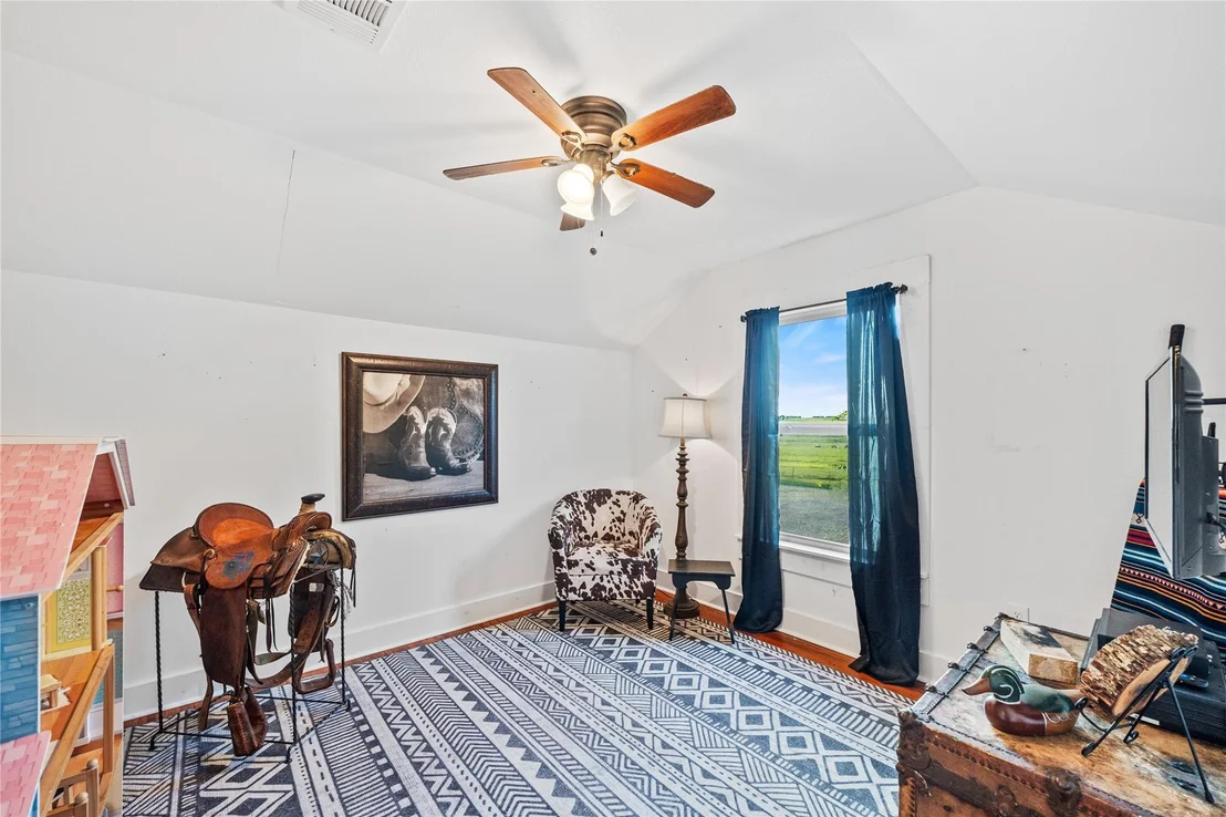 Photo of 281 Ging RD