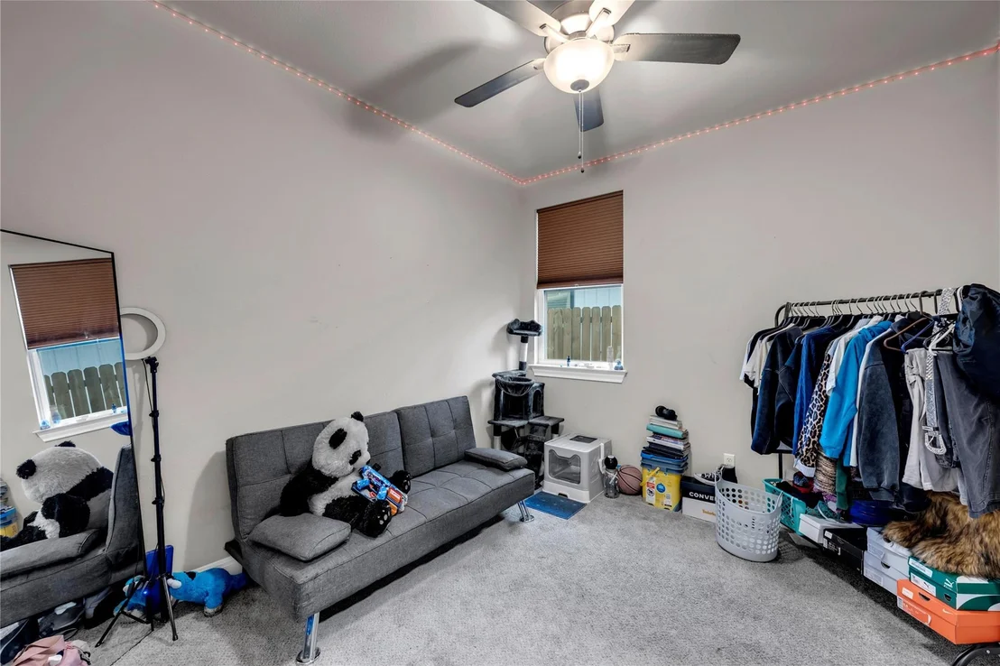 Photo of 904 Central BLVD