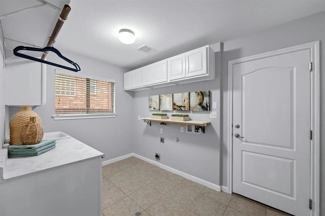 Photo of 166 Briarpatch CT