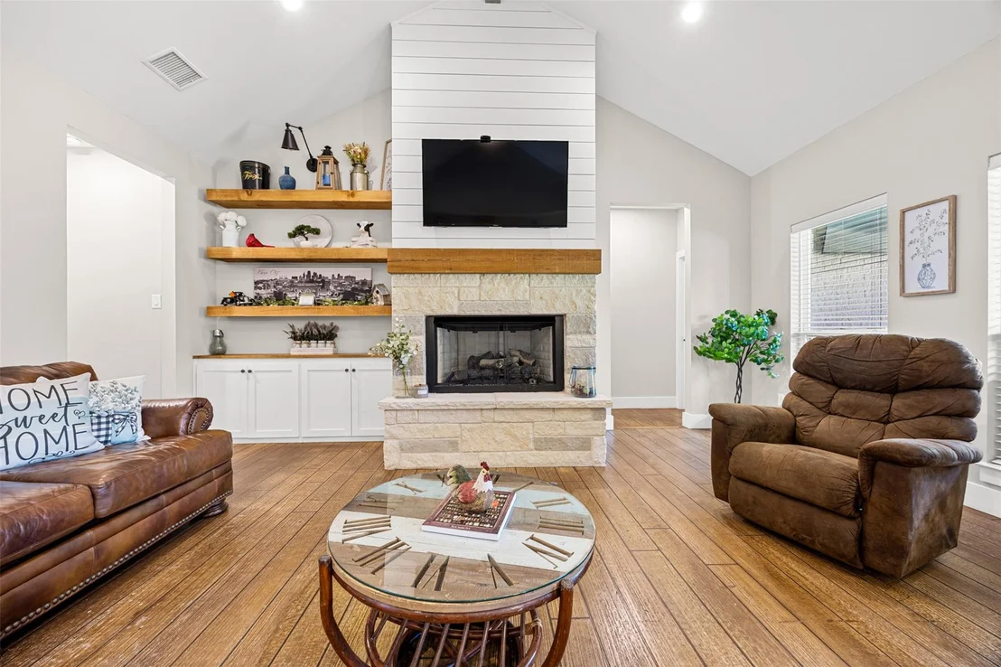 Photo of 1424 County Road 3152