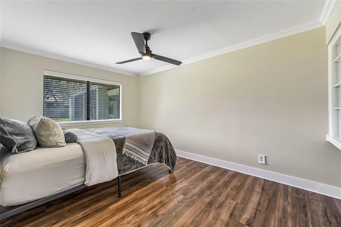 Photo of 1003 Mockingbird DR