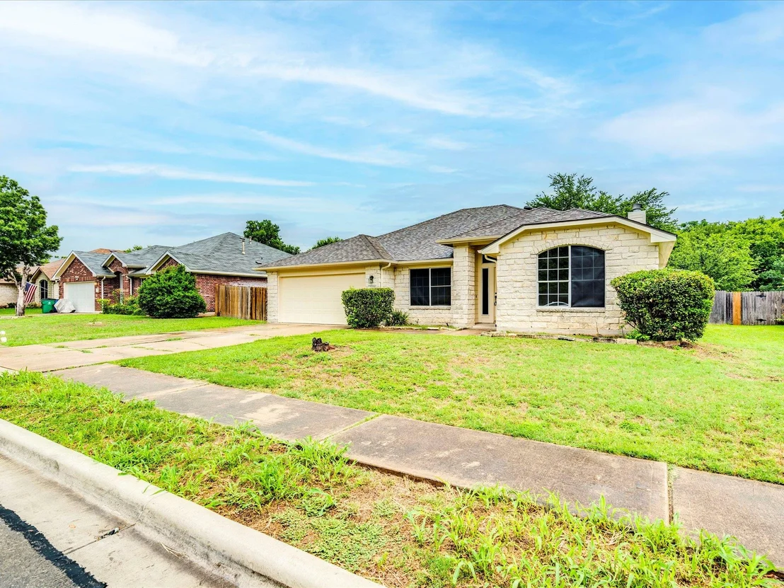 Photo of 105 Plumbago DR