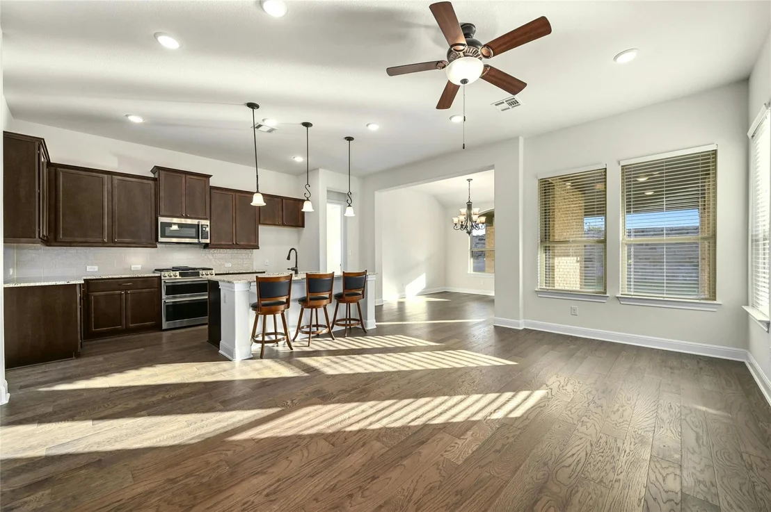 Photo of 5253 Lusso TRL