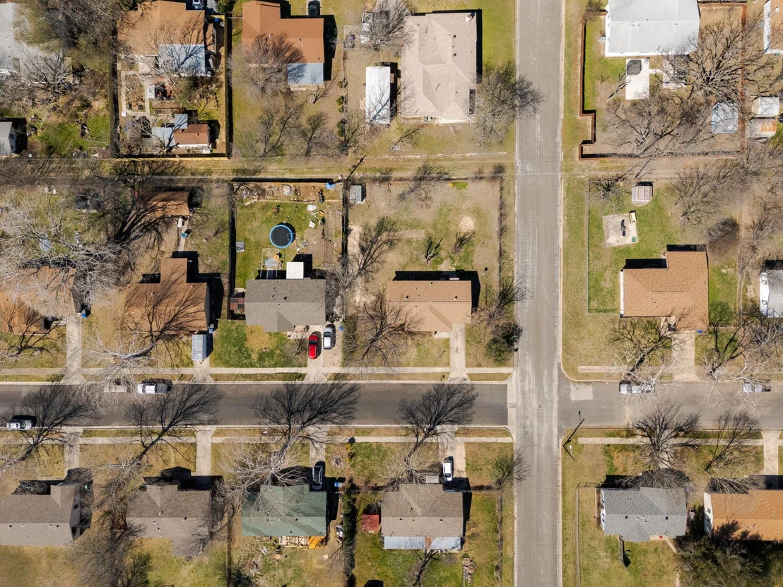 Photo of 302 Easy ST