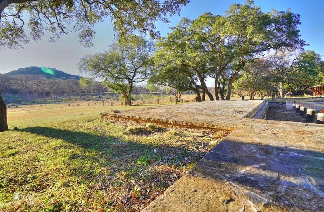 Photo of 200 Rim RD