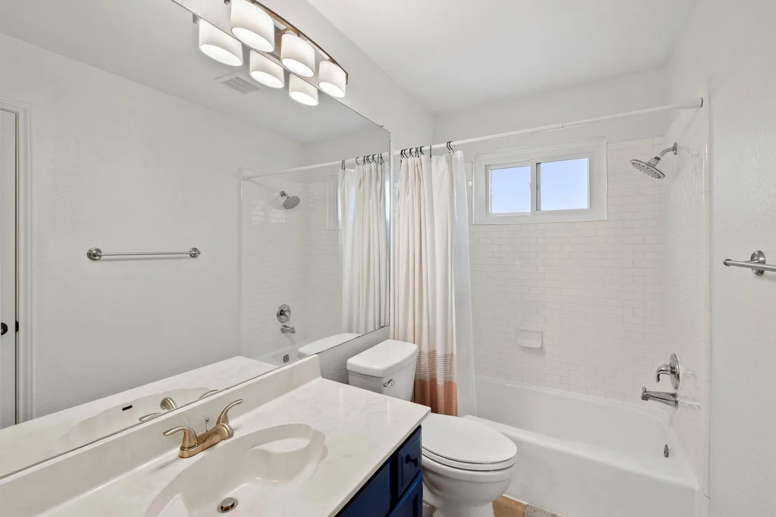 Photo of 11202 Holster CT