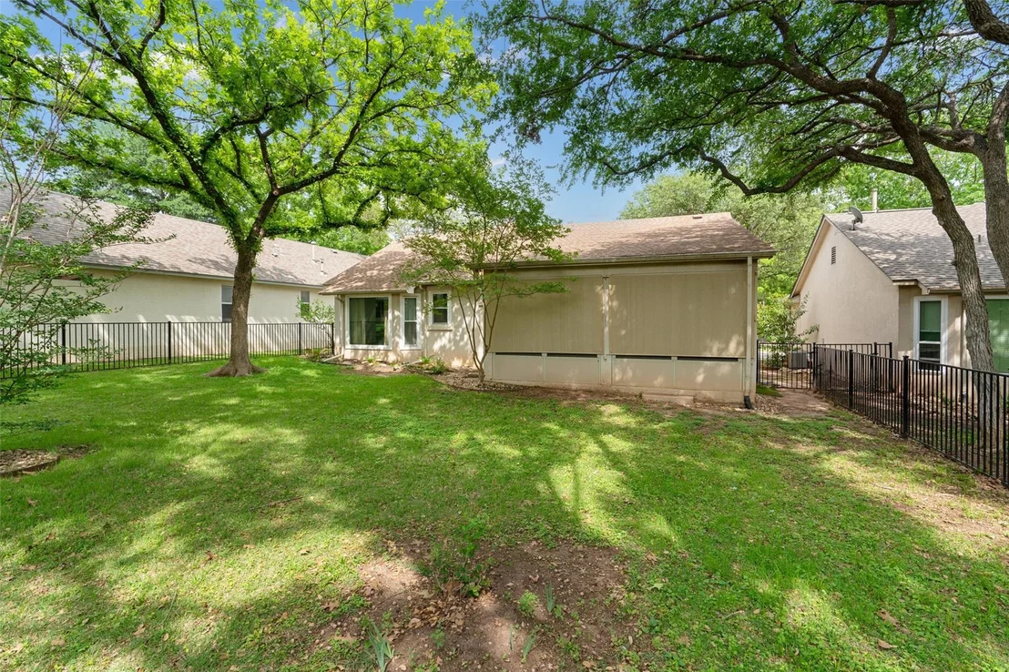 Photo of 214 Whispering Wind DR