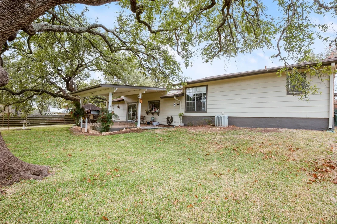 Photo of 8901 Candelaria DR