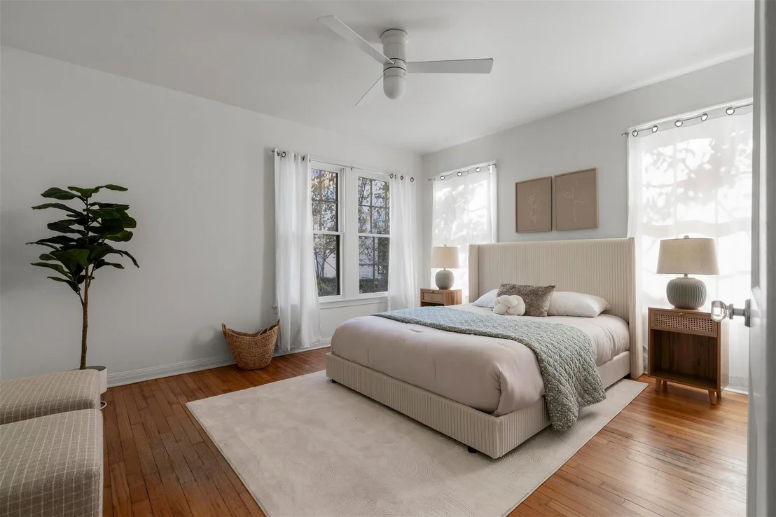 Photo of 5205 Martin Ave