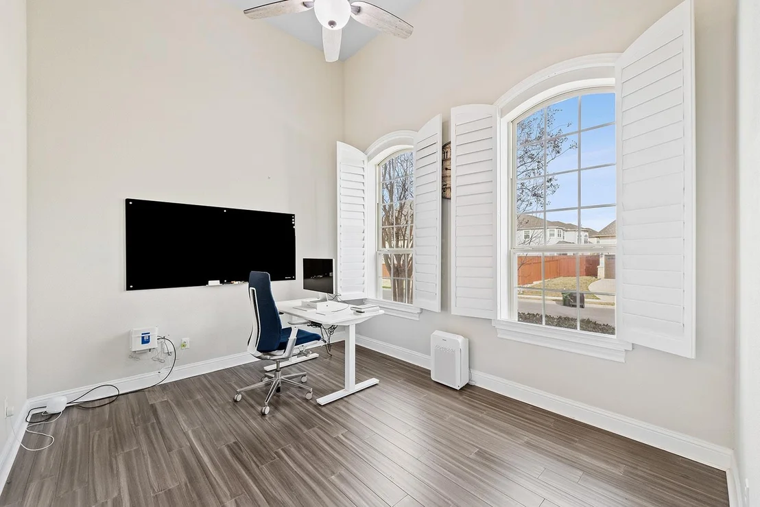 Photo of 1309 Brome DR