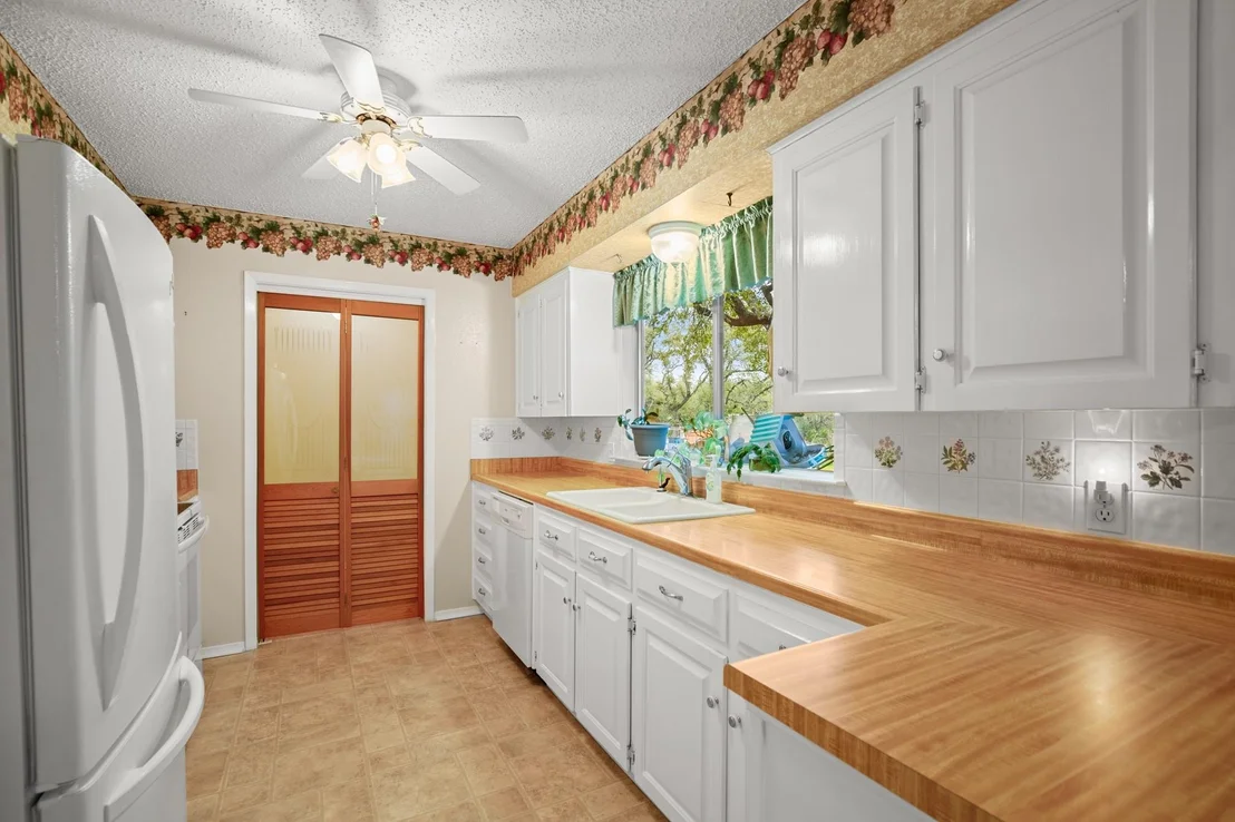 Photo of 8901 Candelaria DR