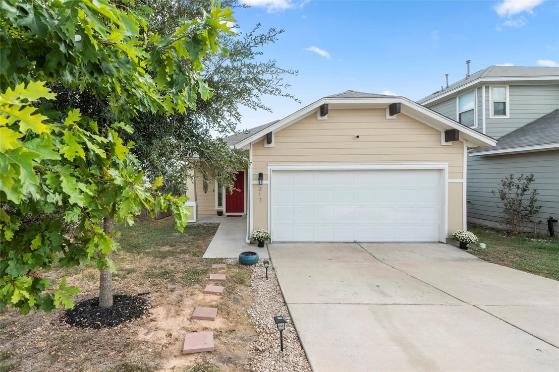 Photo of 217 Vestral RD