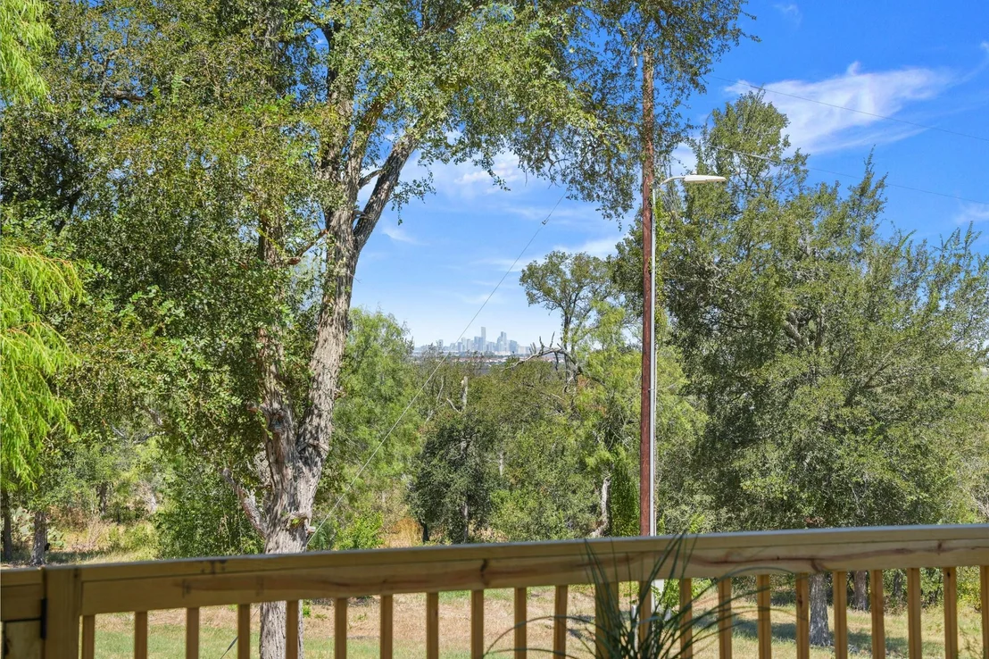 Photo of 15701 Forest Glen CV