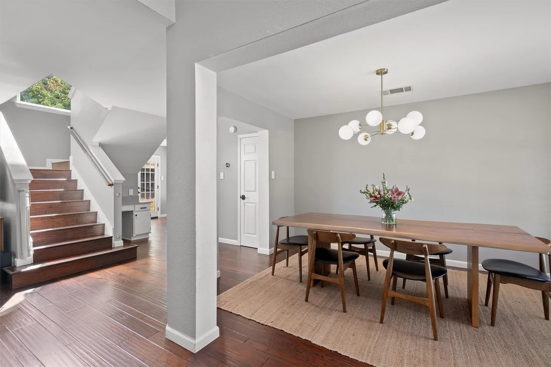 Photo of 1009 Pioneer Bend DR
