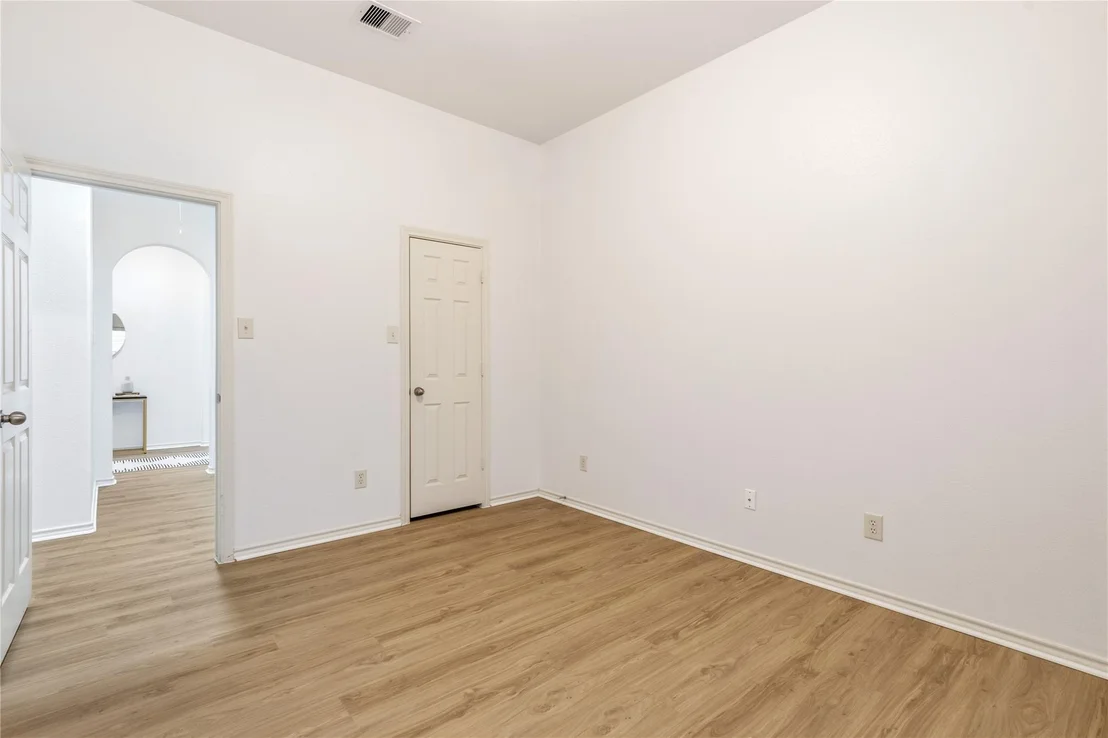 Photo of 11517 Shadow Creek DR