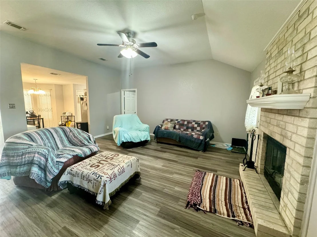 Photo of 913 Filly LN