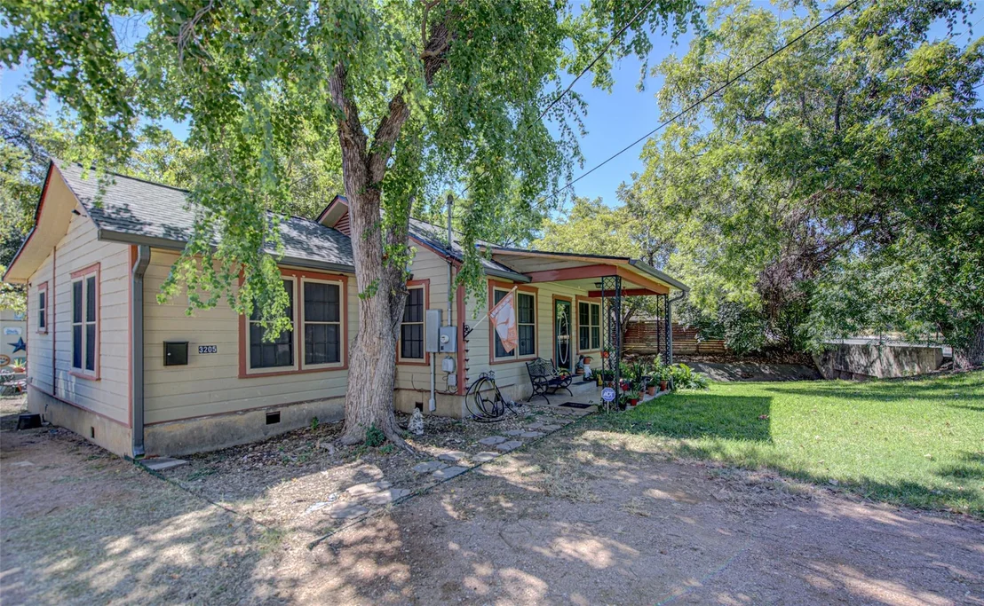 Photo of 3205 Menchaca RD