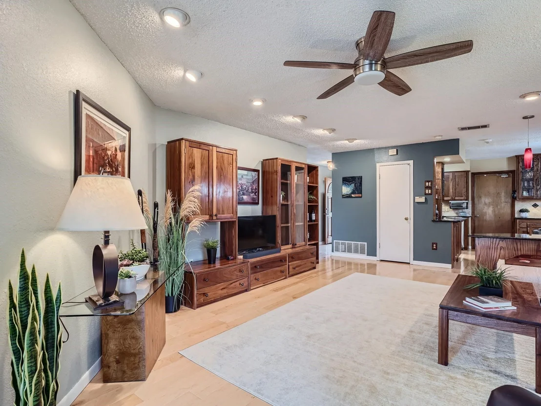 Photo of 822 Hermitage DR