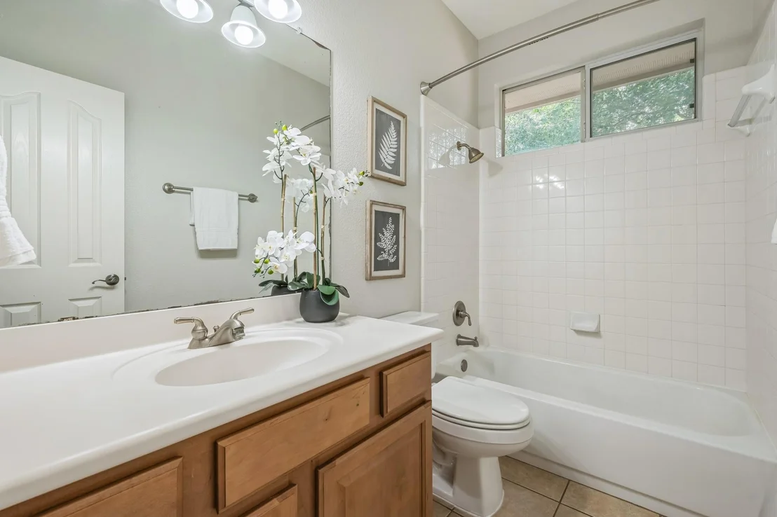 Photo of 112 McBride LN