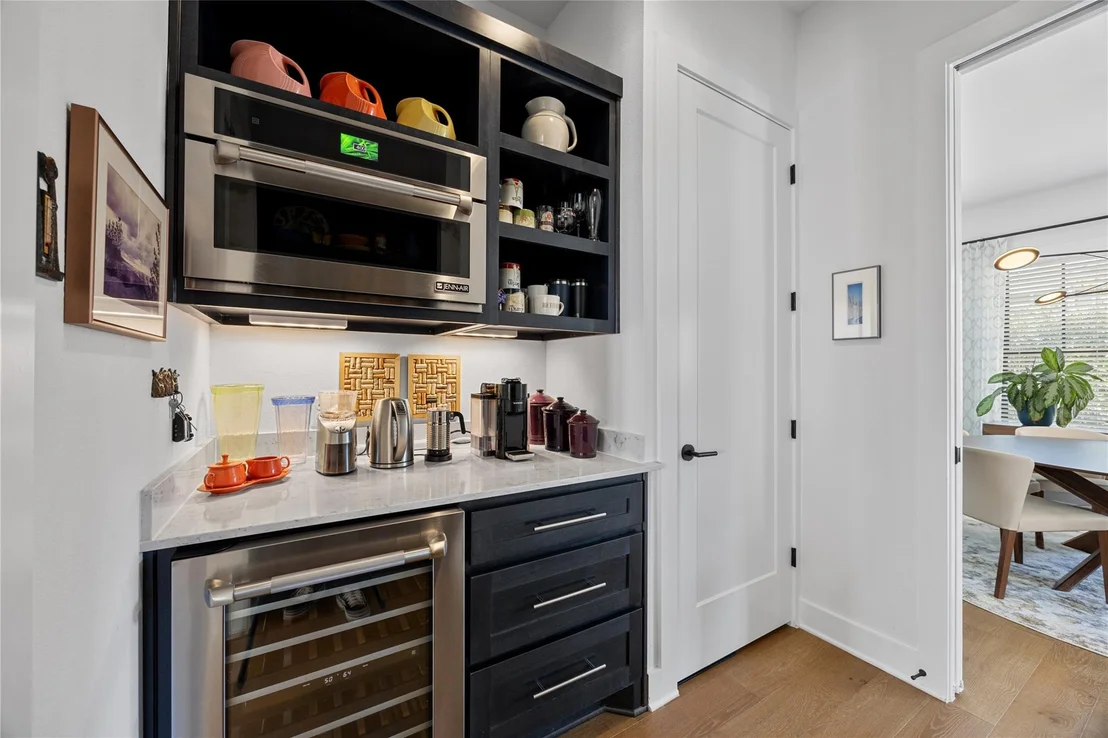 Photo of 2304 Mc Bee ST