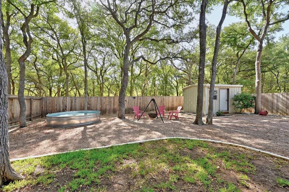 Photo of 329 Cullen BLVD