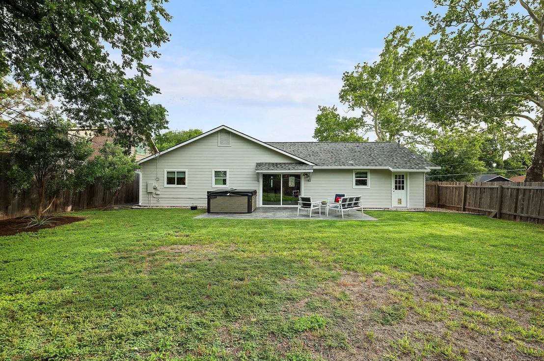 Photo of 1812 Pompton DR