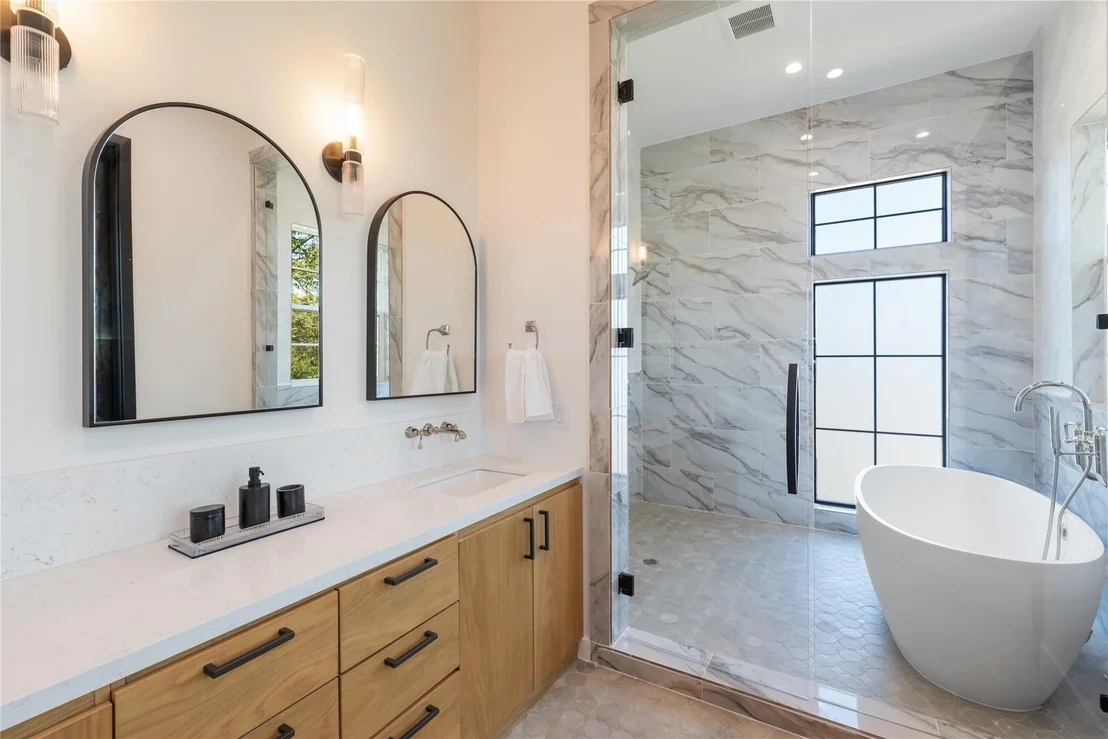 Photo of 1701 Saracen RD