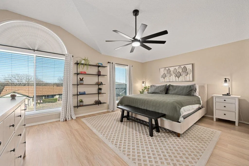 Photo of 1506 Clearview LOOP