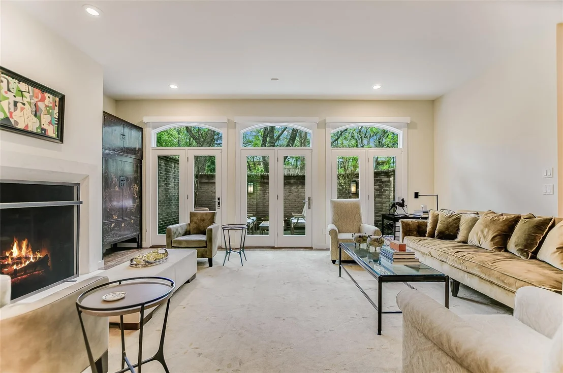 Photo of 3718 Bridle PATH