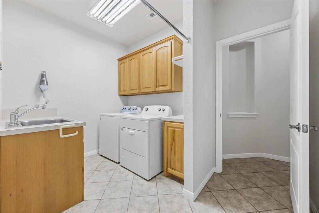 Photo of 300 Brazos DR