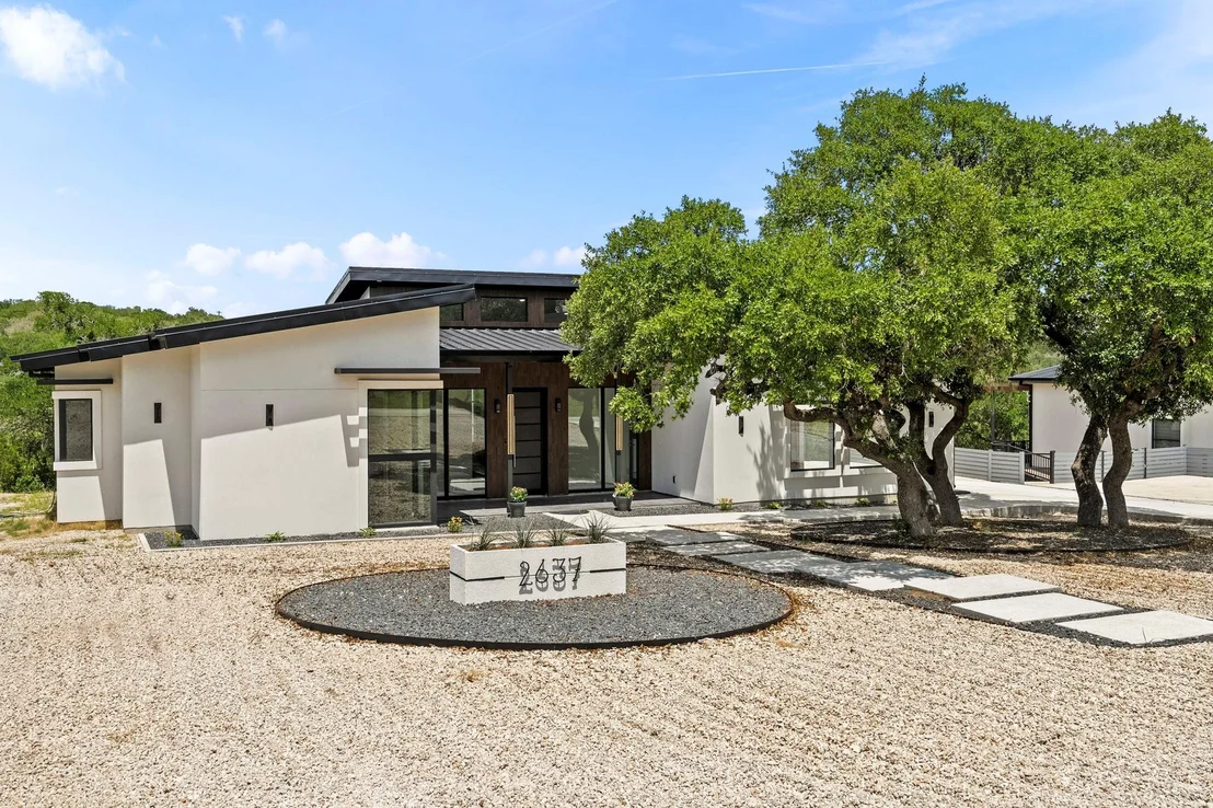 Photo of 2637 Campestres