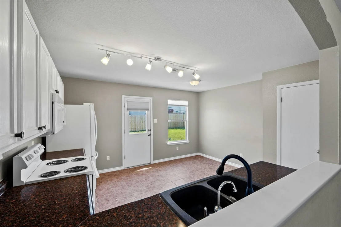 Photo of 1006 Terrace DR