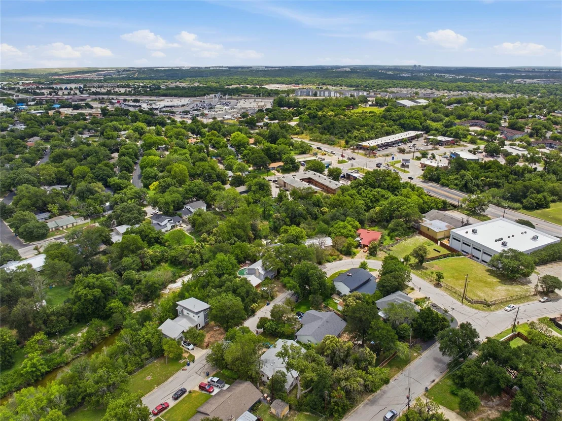 Photo of 3409 Lakeside DR