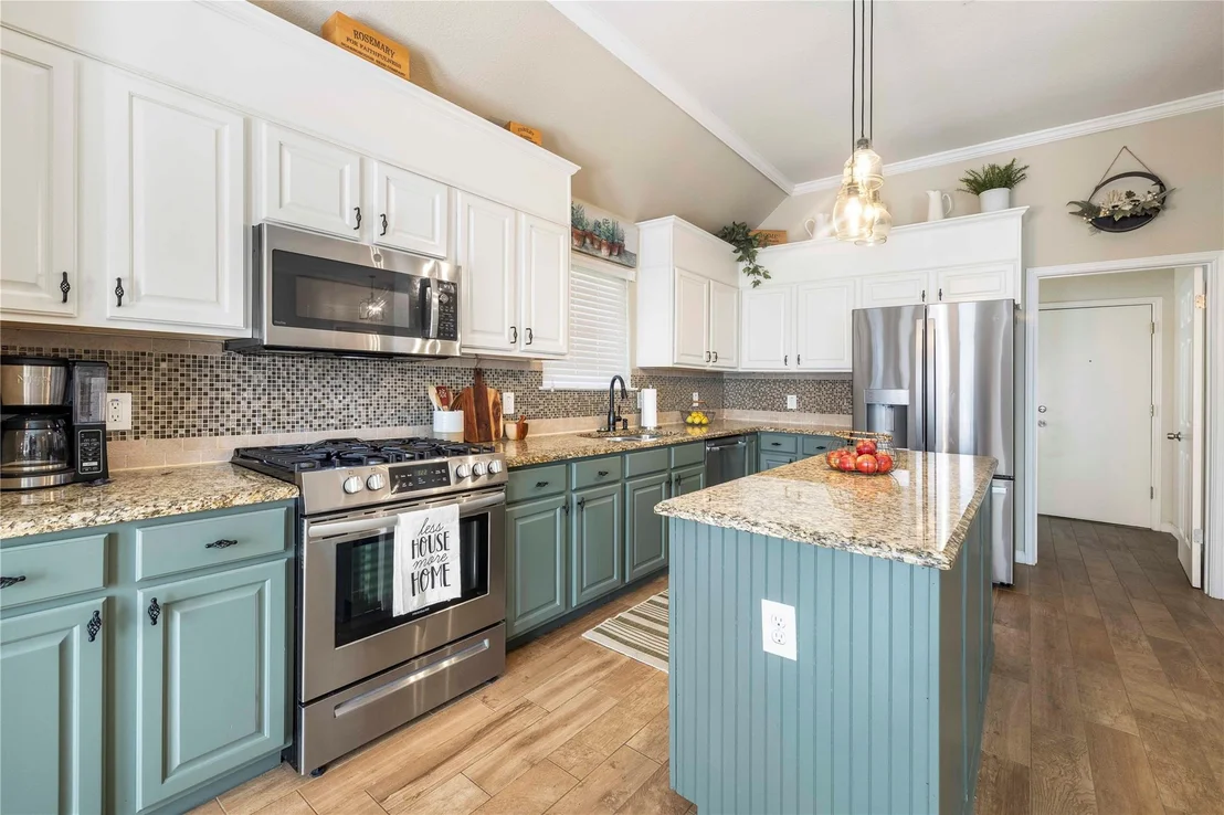 Photo of 301 Gann ST