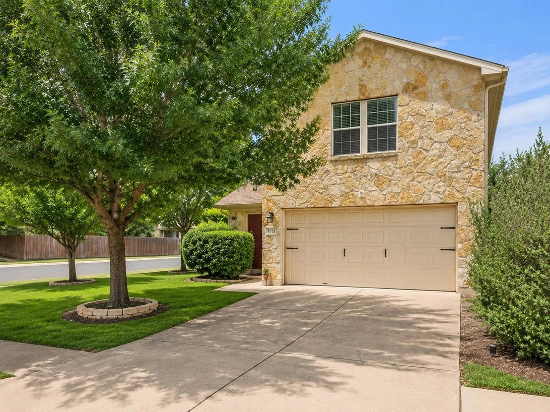 Photo of 5721 Abby Ann LN