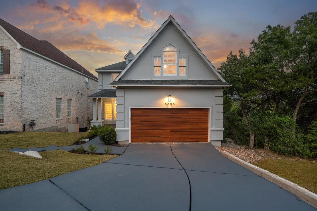 Photo of 5000 Valburn CT