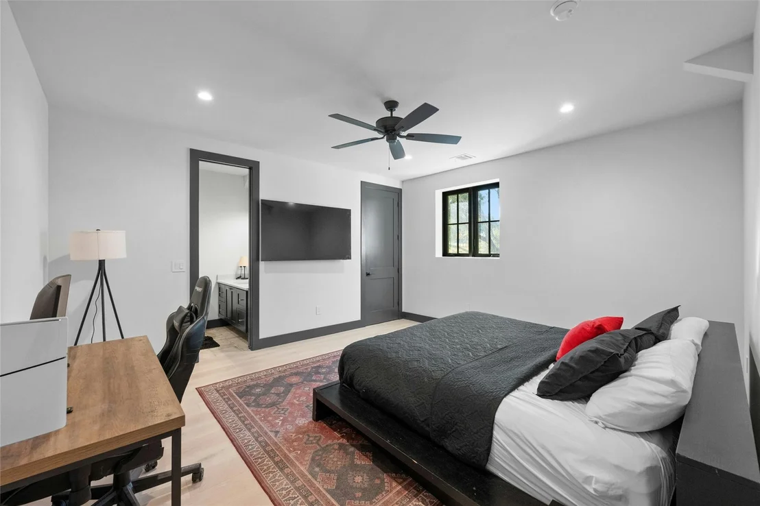 Photo of 2801 Hubbard CIR