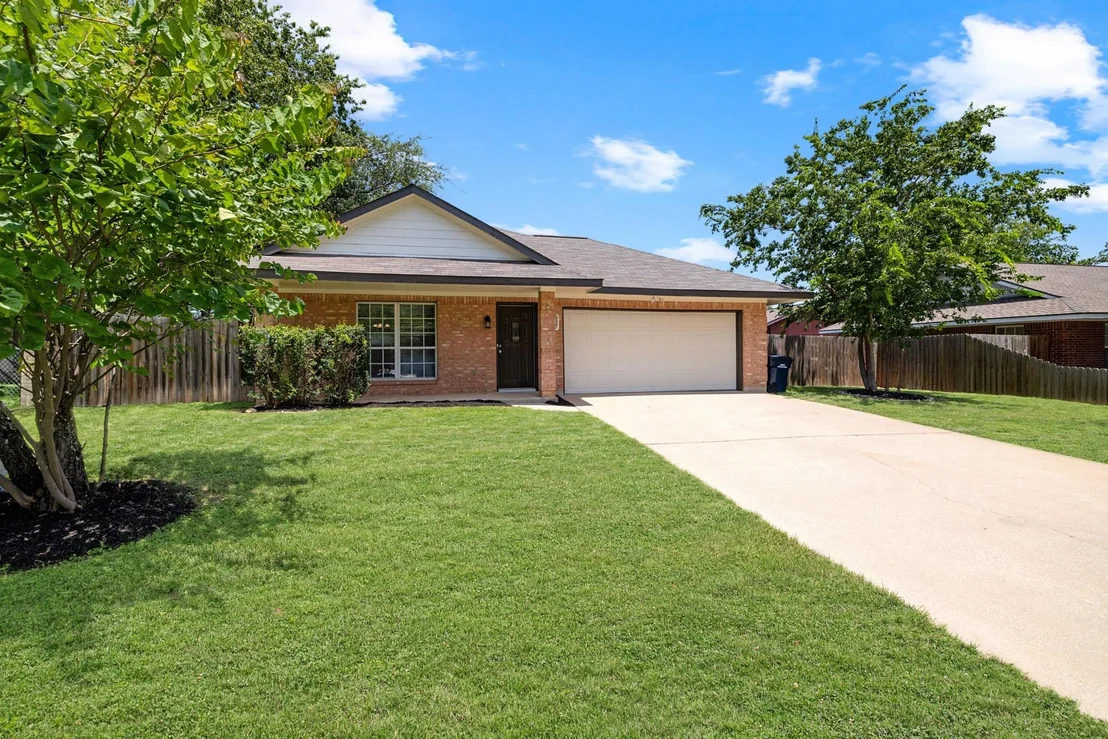 Photo of 837 Eagles WAY