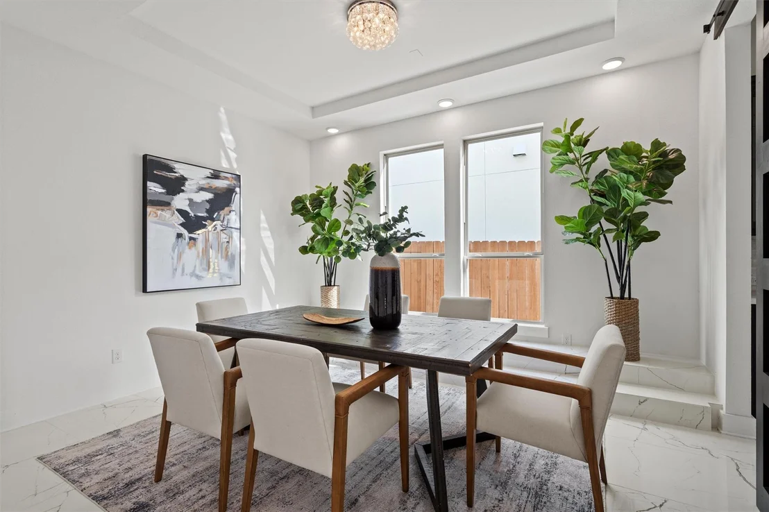 Photo of 4909 Risana BND