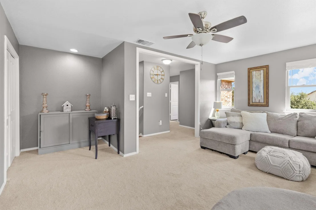Photo of 1228 Yellow Iris RD