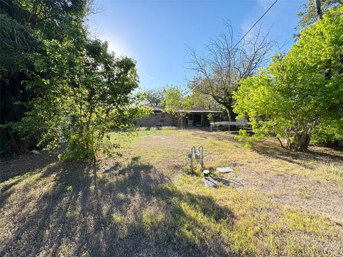 Photo of 305 Highland DR