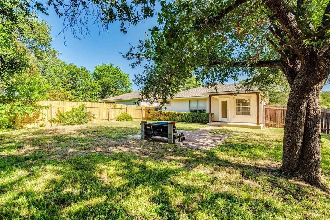 Photo of 1701 Friars Tale LN