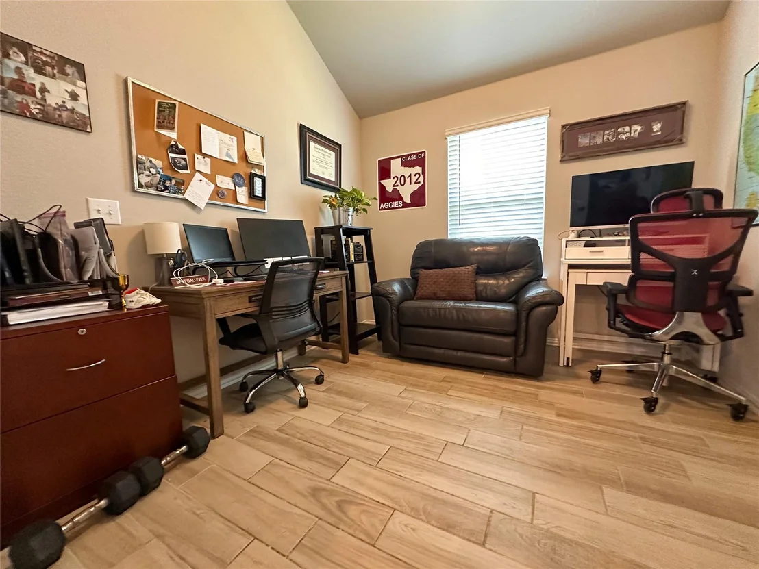Photo of 120 Shagbark TRL
