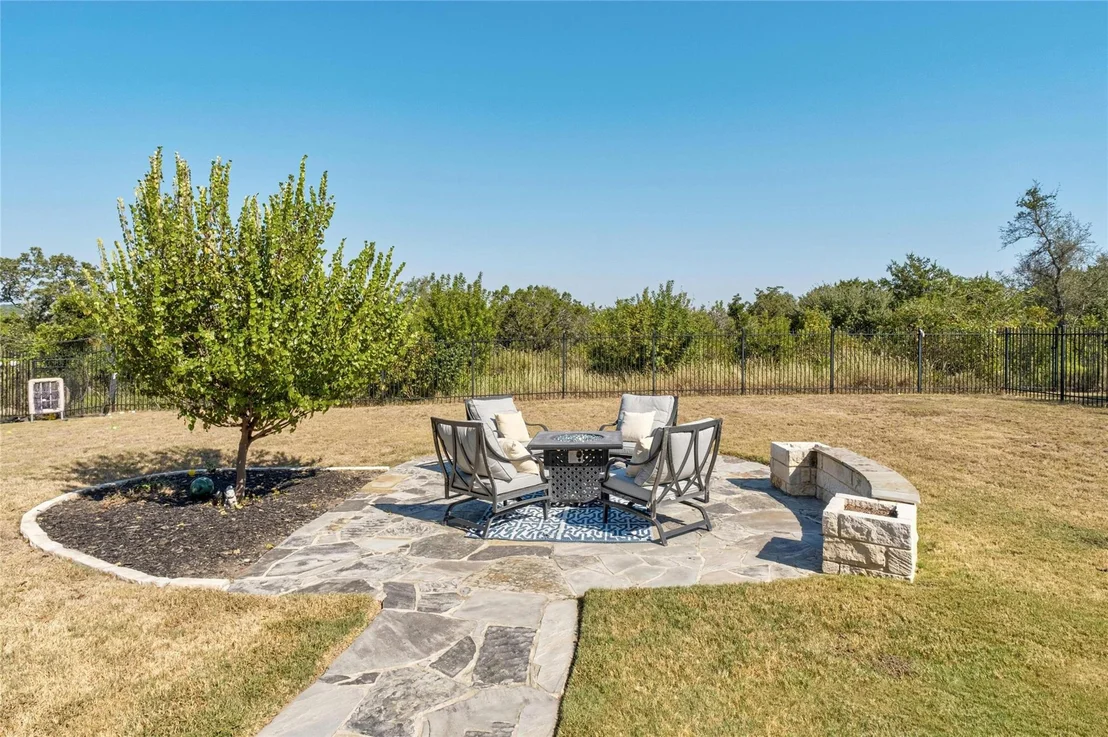 Photo of 401 Jacksdaw DR