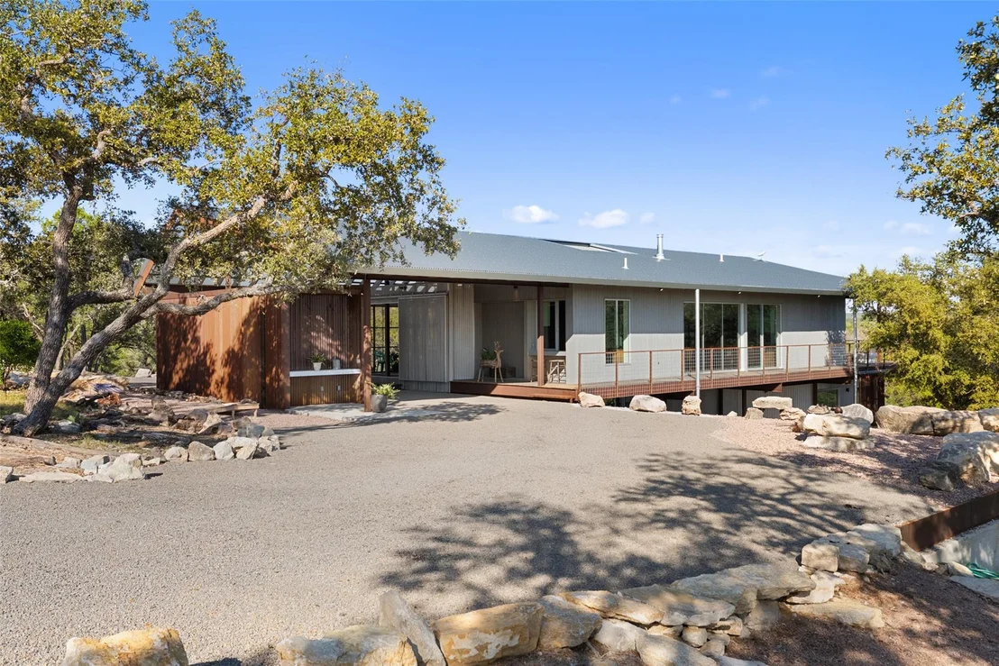 Photo of 2037 Wolf Creek Ranch RD