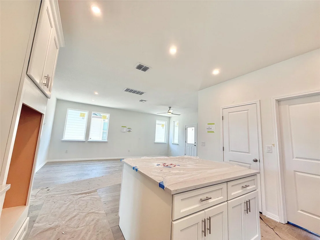 Photo of 6393 Marsh LN