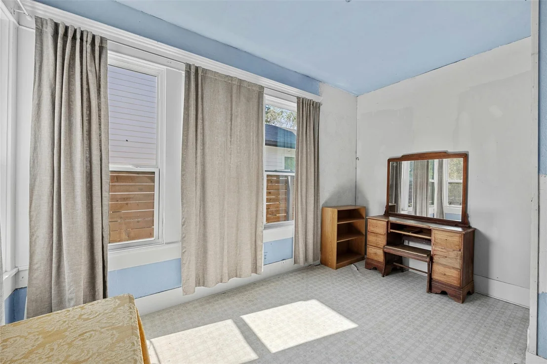 Photo of 1004 Vargas RD