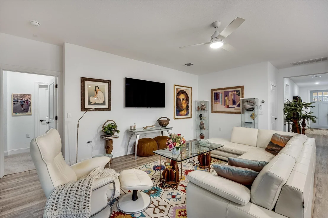 Photo of 331 Kitty Hawk RD